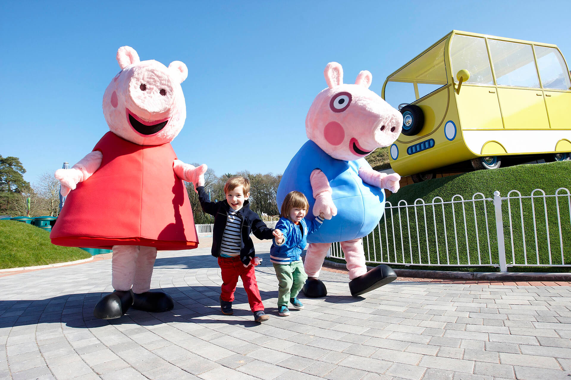 Five amazing ideas for family fun in the south coast this spring