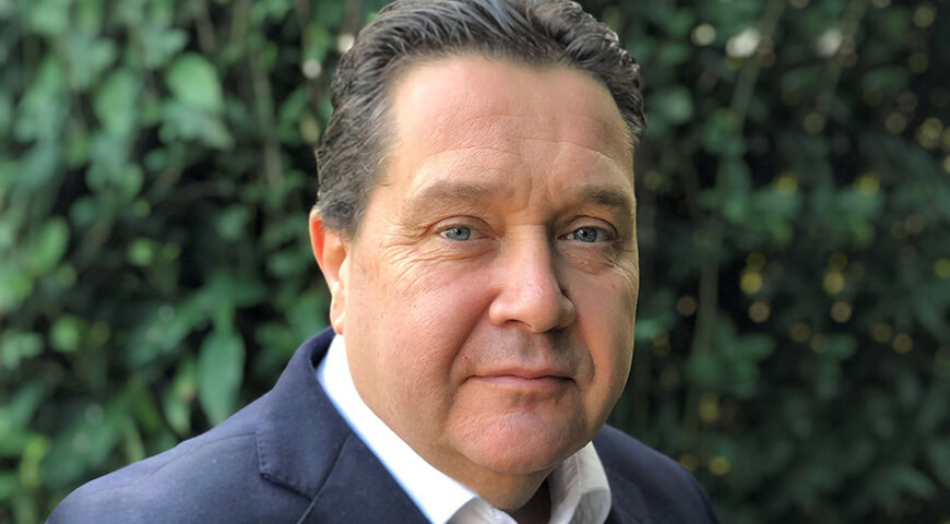 Former easyJet director Paul Simmons joins Blue Islands board