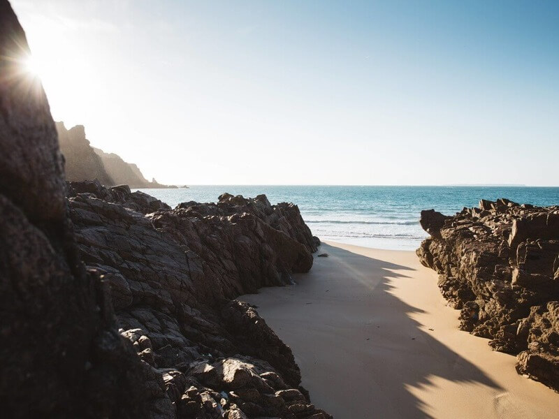 Guernsey to Jersey flights