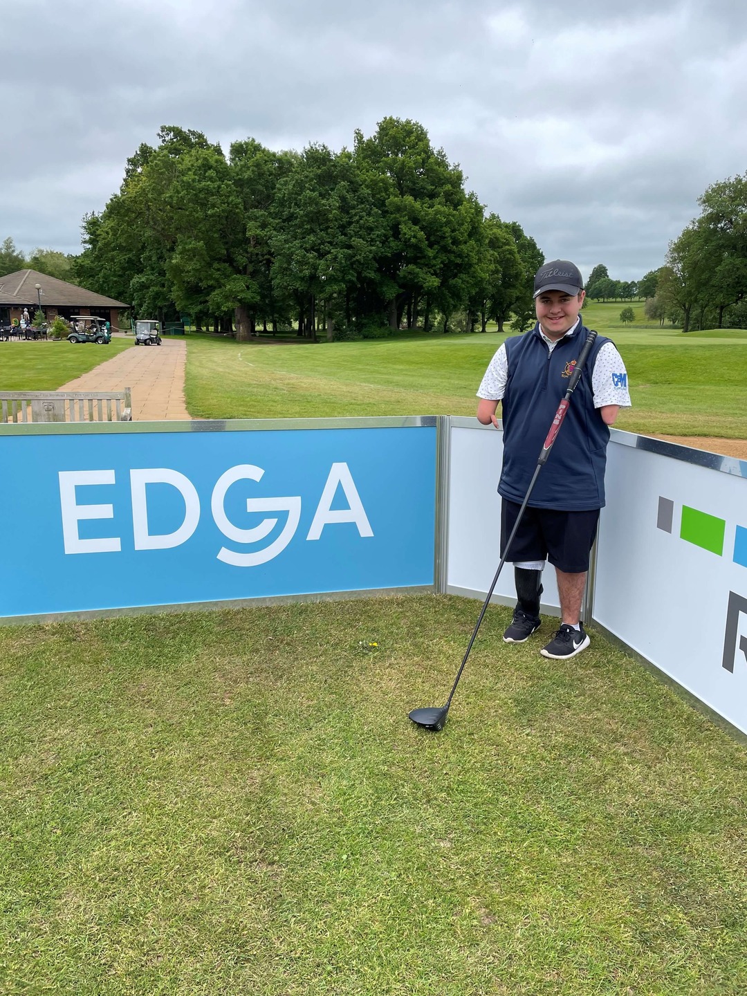 Adam Dalton flight funding golf